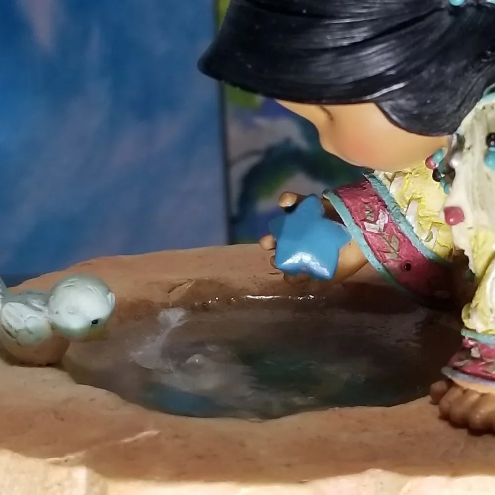 Wishing Well Figurine Friends of the Feather Karen Hahn's Special L. E.by Enesco